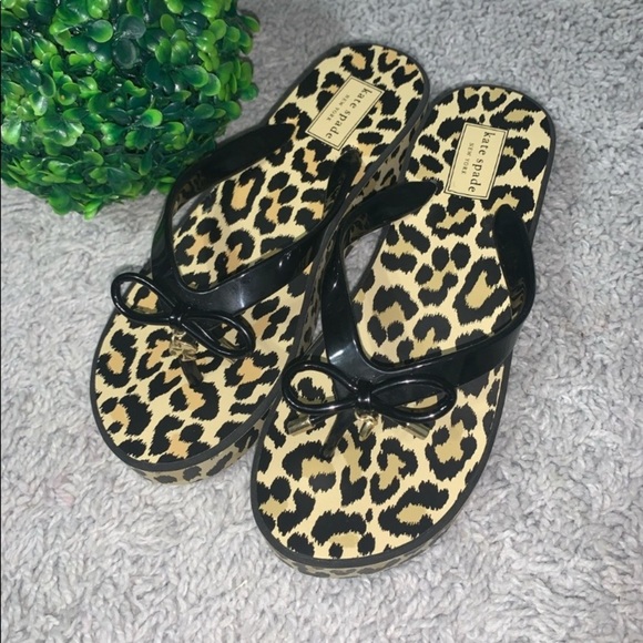 NWOT Kate spade RHETT wedge flip flops Black &Tan Size 9 - Picture 2 of 8